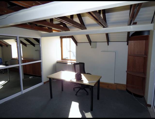 17M² OFFICE TO LET IN STELLENBOSCH CENTRAL